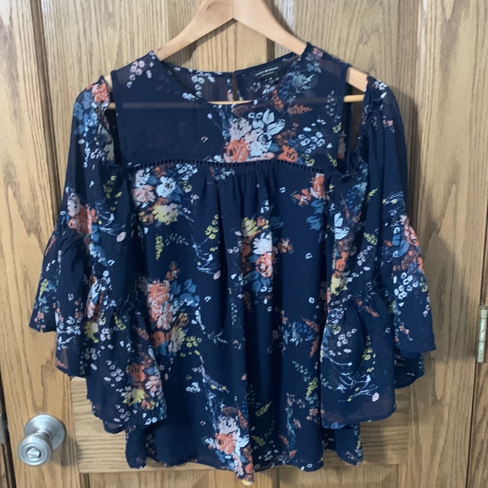 Lucky Brand Floral Blouse size Medium NWOT